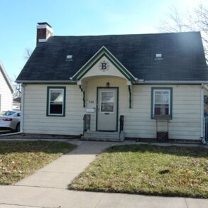 720 W Moulton St. Pontiac